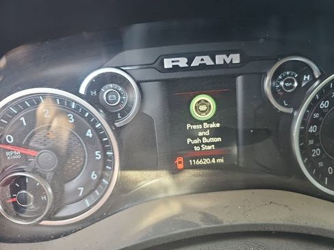 Used 2019 RAM 2500 Big Horn AWD/4WD image 5