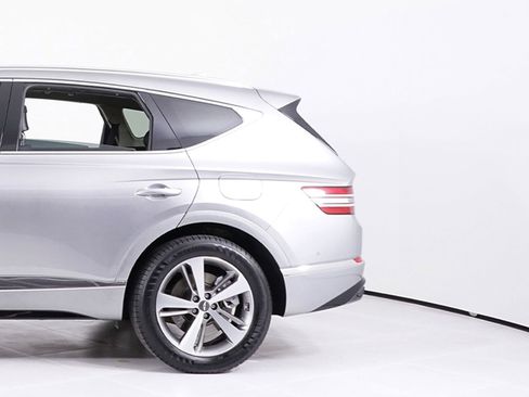 Used 2023 Genesis GV80 2.5T w/ Prestige 20" Package image 13