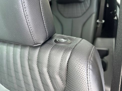 Used 2024 Hyundai Palisade Limited AWD/4WD image 25