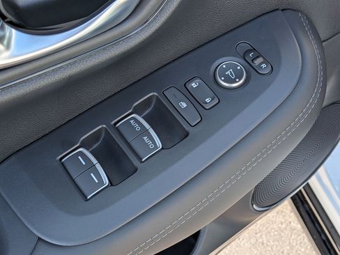 New 2026 Honda HR-V EX-L image 13