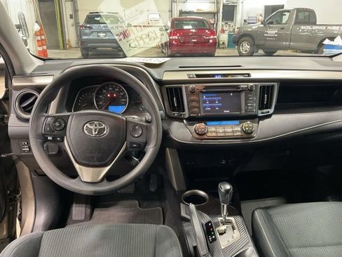 Used 2015 Toyota RAV4 XLE image 12