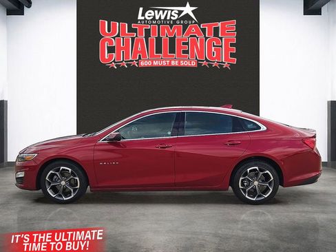 Used 2024 Chevrolet Malibu LT image 2