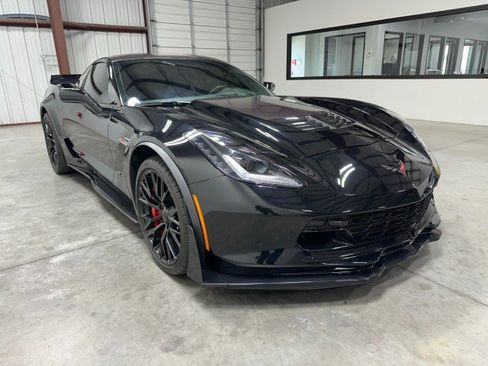 Used 2016 Chevrolet Corvette Z06 w/ 3LZ Preferred Equipment Group RWD image 6