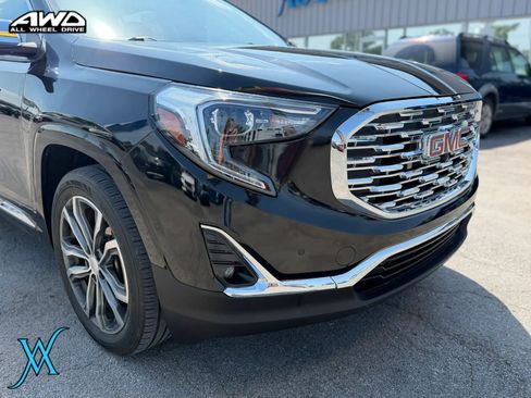 Used 2020 GMC Terrain Denali w/ Denali Premium Package AWD/4WD image 10