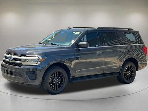 Certified 2024 Ford Expedition XLT RWD image 2