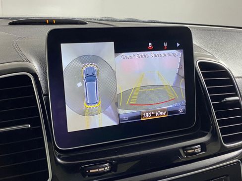 Used 2018 Mercedes-Benz GLS 450 4MATIC image 25