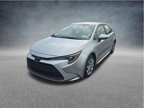 Used 2023 Toyota Corolla LE FWD image 15