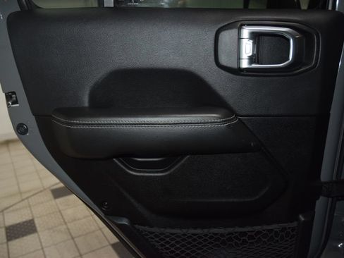 Used 2021 Jeep Wrangler Unlimited Sahara w/ Safety Group AWD/4WD image 38