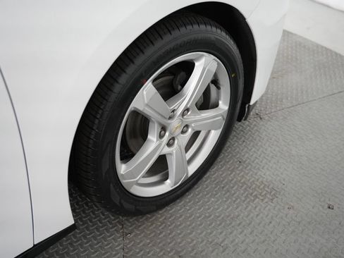 Used 2018 Chevrolet Volt LT FWD image 55