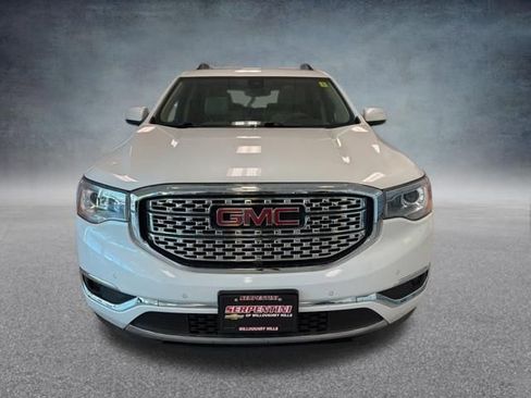 Used 2018 GMC Acadia Denali w/ Technology Package AWD/4WD image 3