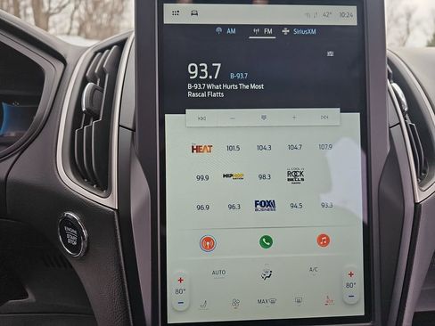 Used 2024 Ford Edge SEL image 22