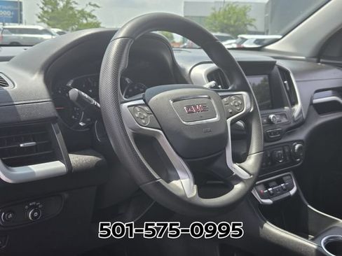 Used 2022 GMC Terrain SLE w/ Driver Convenience Package FWD image 11