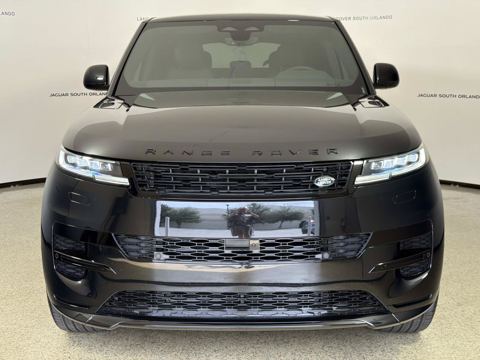 New 2027 Land Rover Range Rover Sport Dynamic SE AWD/4WD image 8