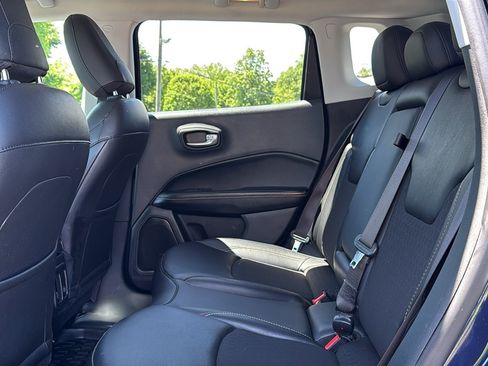 Used 2021 Jeep Compass Latitude w/ Driver Assistance Group AWD/4WD image 24