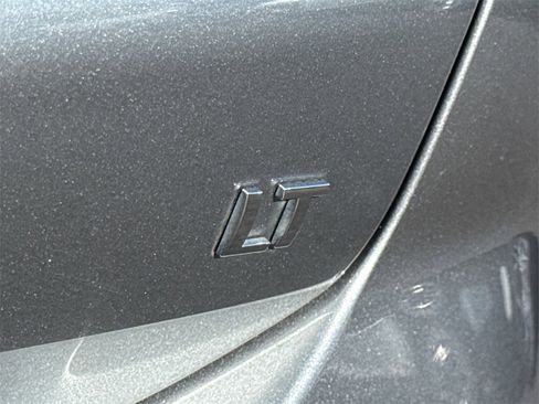 Used 2024 Chevrolet Equinox LT image 12