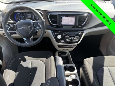 Used 2023 Chrysler Voyager LX FWD image 29