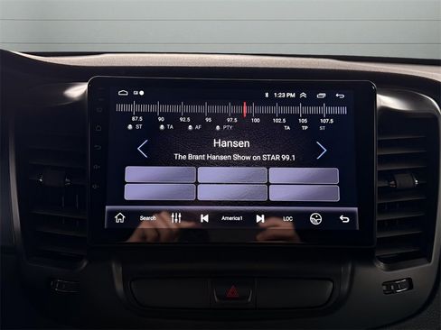 Used 2016 Chrysler 200 S image 10