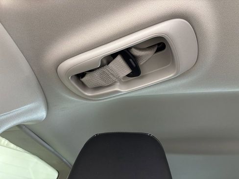 Used 2023 Chrysler Pacifica Touring-L FWD image 61