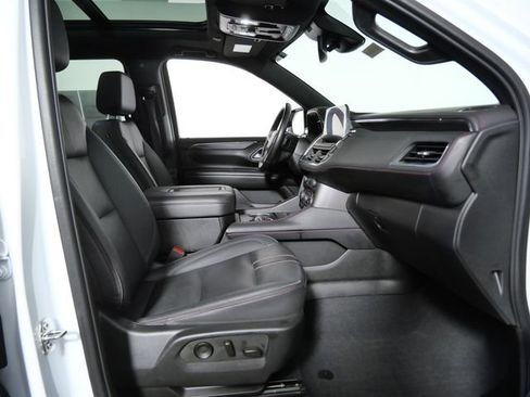 Used 2023 Chevrolet Suburban RST w/ Sport Performance Package AWD/4WD image 11