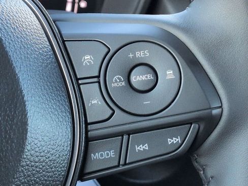 Certified 2026 Toyota Corolla Cross SE image 18