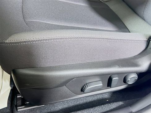 New 2025 Subaru Crosstrek 2.0i Premium image 16