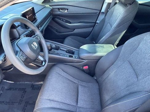 Used 2023 Honda Accord EX image 18