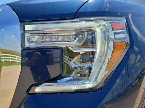 Used 2021 GMC Sierra 1500 Denali w/ Denali Ultimate Package AWD/4WD image 32