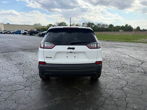 Used 2021 Jeep Cherokee Latitude Plus AWD/4WD image 4