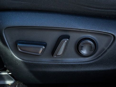 Used 2024 Toyota RAV4 XLE image 21