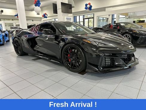 Used 2025 Chevrolet Corvette Z06 w/ Stealth Interior Trim Package RWD image 16