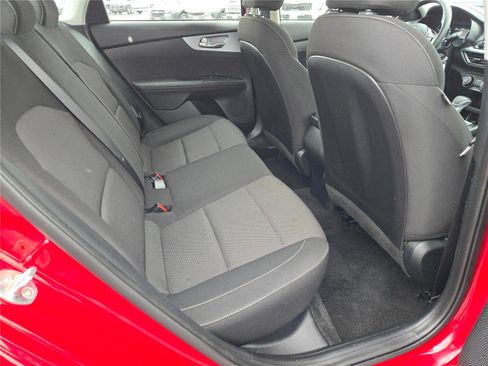 Used 2023 Kia Forte LXS image 11