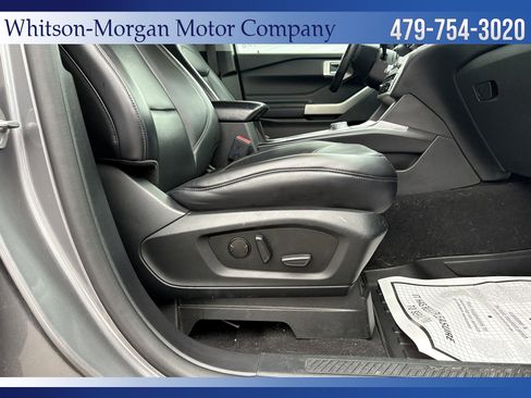 Used 2021 Ford Explorer XLT w/ Equipment Group 202A RWD image 37