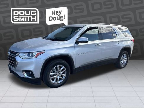 Used 2021 Chevrolet Traverse LT AWD/4WD image 1