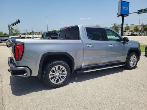 Used 2023 GMC Sierra 1500 Denali AWD/4WD image 4