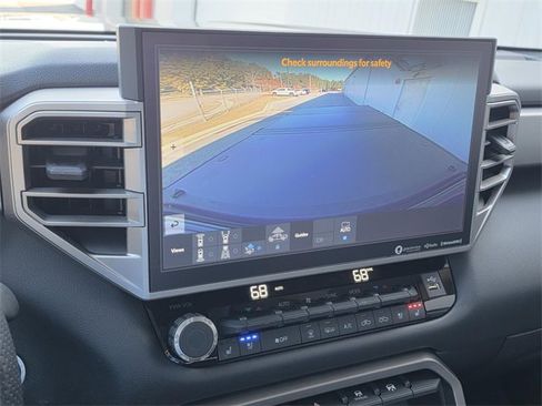 Used 2023 Toyota Tundra Limited image 17