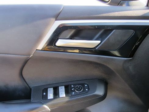 Used 2023 Mitsubishi Outlander SE FWD image 22