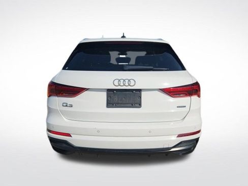 Used 2022 Audi Q3 2.0T Premium w/ Convenience Package AWD/4WD image 7
