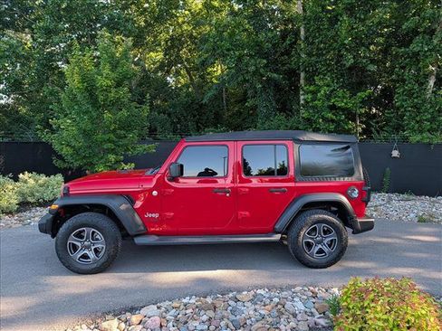Used 2019 Jeep Wrangler Unlimited Sport S AWD/4WD image 2