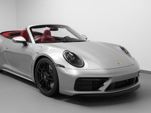 Certified 2024 Porsche 911 Carrera GTS RWD image 11
