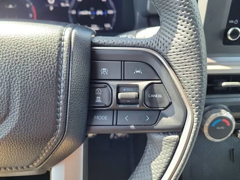Used 2024 Toyota Tacoma TRD Sport AWD/4WD image 24