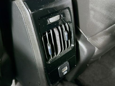 Used 2024 Jeep Compass Limited image 35