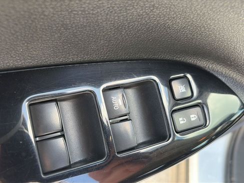 Used 2024 Mitsubishi Eclipse Cross AWD image 13