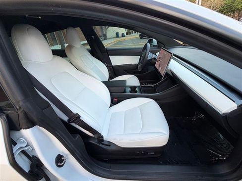 Used 2020 Tesla Model 3 Long Range image 31