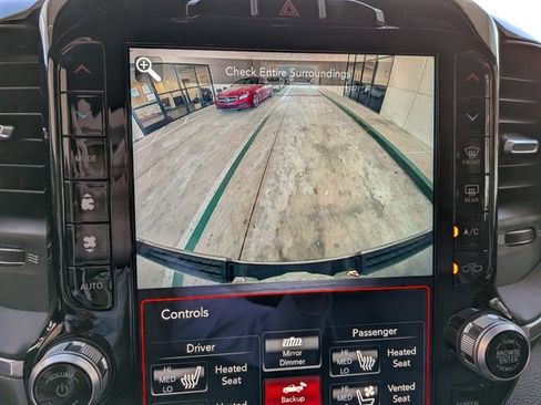 Used 2020 RAM 1500 Laramie w/ Sport Appearance Package AWD/4WD image 13