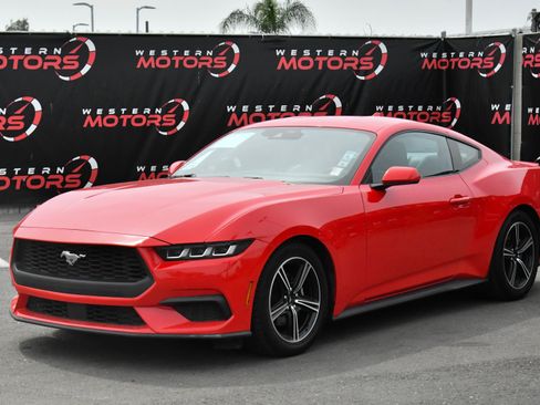 Used 2024 Ford Mustang Premium RWD image 3