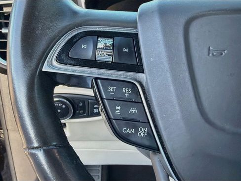 Used 2020 Lincoln Nautilus Reserve w/ Equipment Group 201A FWD image 36