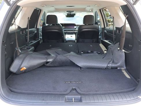 Used 2024 Hyundai Palisade SEL FWD image 21