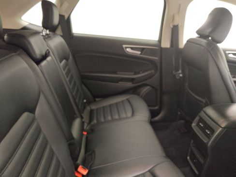 Used 2024 Ford Edge SEL image 19