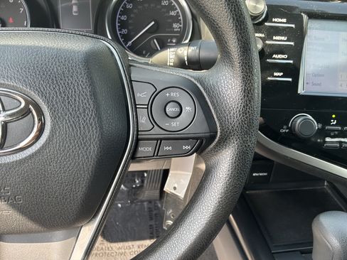 Used 2020 Toyota Camry LE FWD image 20