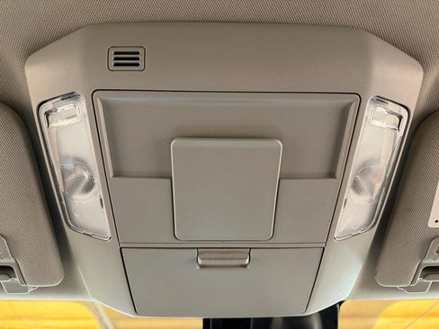 Used 2019 Toyota Tundra SR5 w/ SR5 Upgrade Package image 20